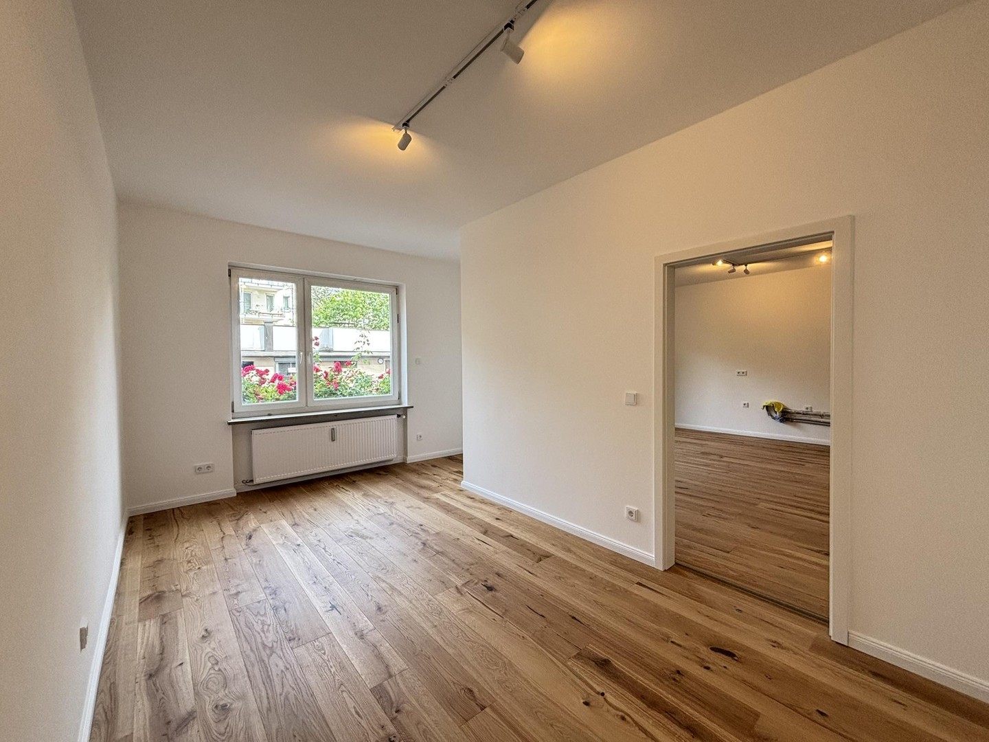 WG-geeignet & saniert: 3 Zimmer mit 2 Bädern in der Maxvorstadt – München – Vorschaubild 11