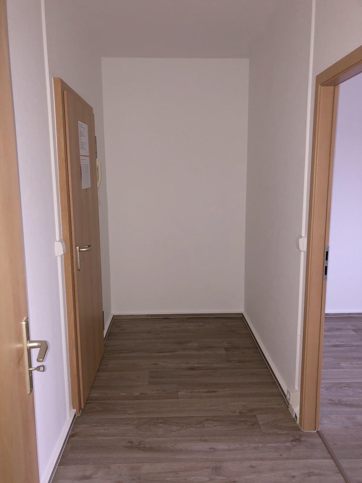 Nachmieter gesucht ... 1,5-Zimmer Wohnung mit XXL Balkon – Chemnitz – Vorschaubild 3