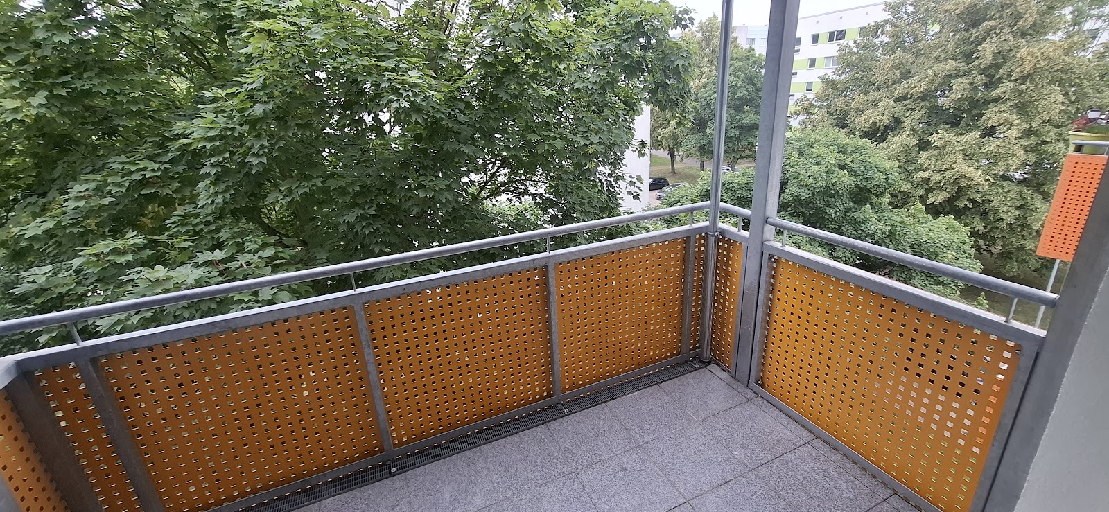 Nachmieter gesucht: Schicke 2-Raum-Wohnung mit Flügeltüren – Chemnitz – Vorschaubild 2
