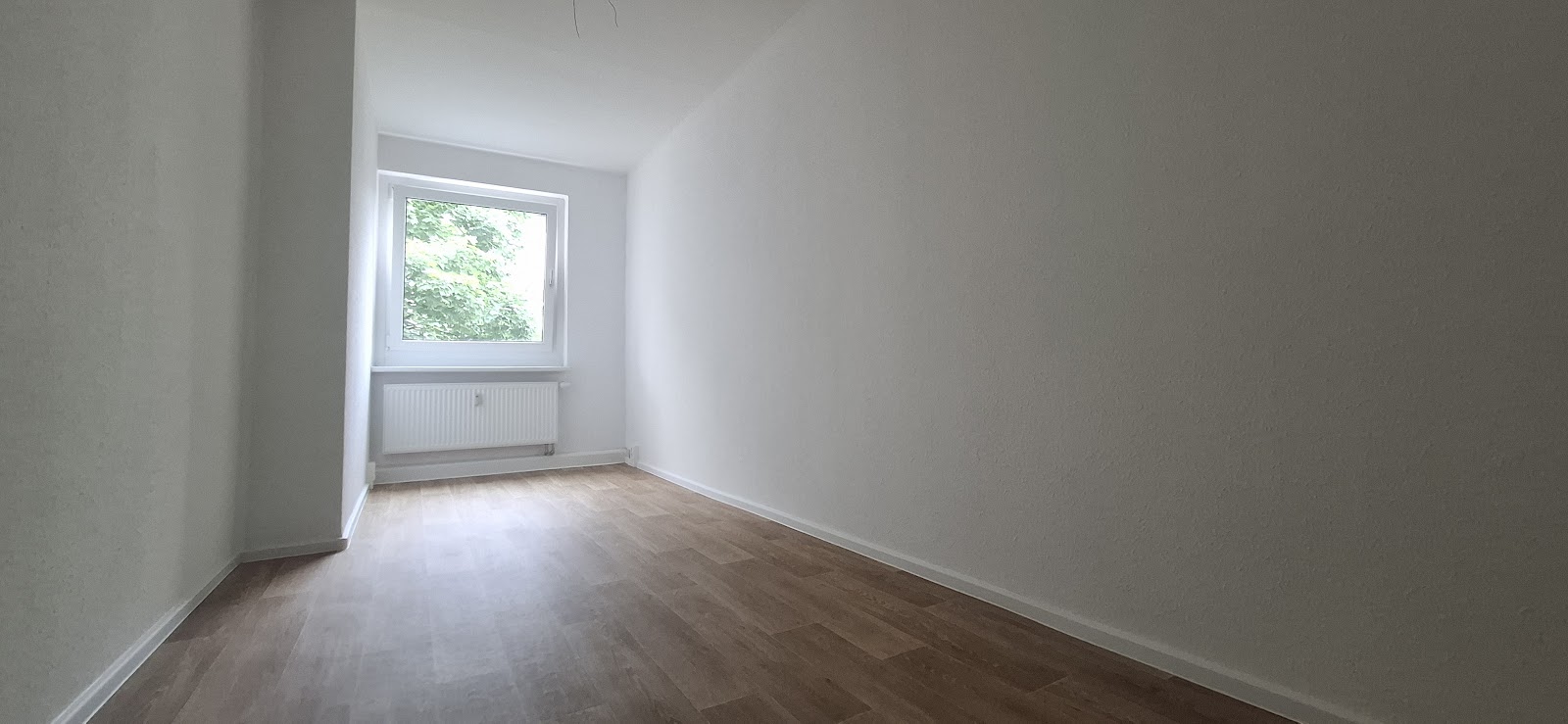 Nachmieter gesucht: Schicke 2-Raum-Wohnung mit Flügeltüren – Chemnitz – Vorschaubild 3