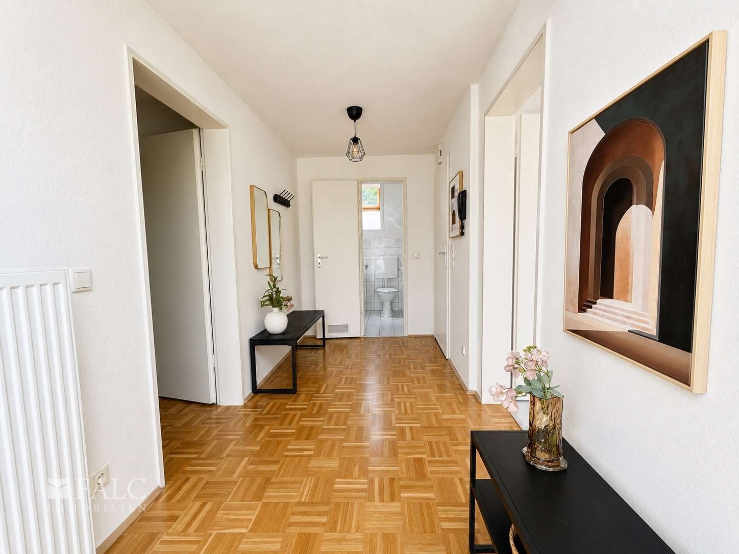Charmante 2,5-Zimmer-Dachgeschosswohnung mit Balkon und Stellplatz in Essen-Bergerhausen – Essen – Vorschaubild 3