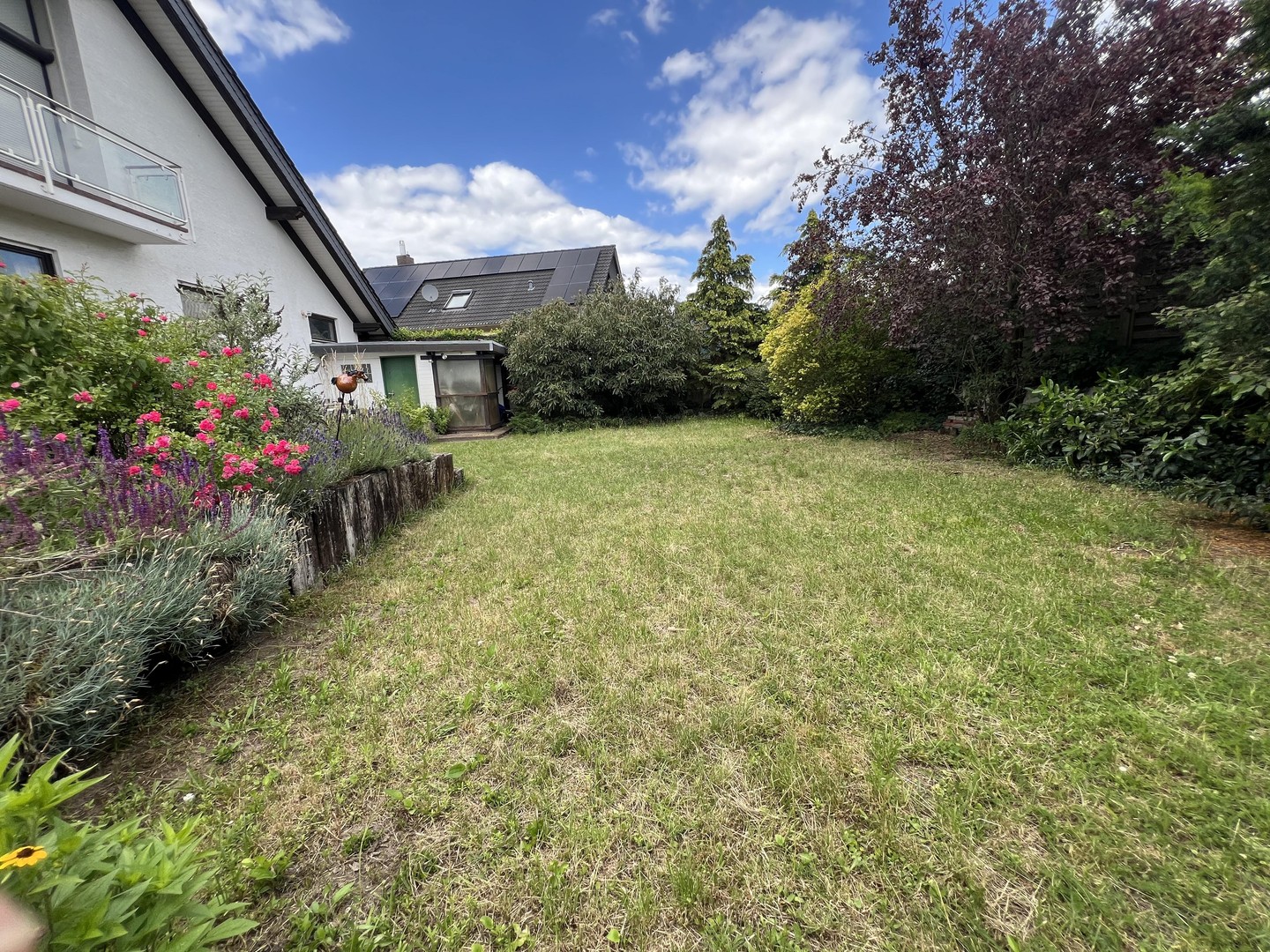 Hell und großzügig geschnitten - Freistehendes Einfamilienhaus mit Garten und Kamin – Büttelborn – Vorschaubild 22