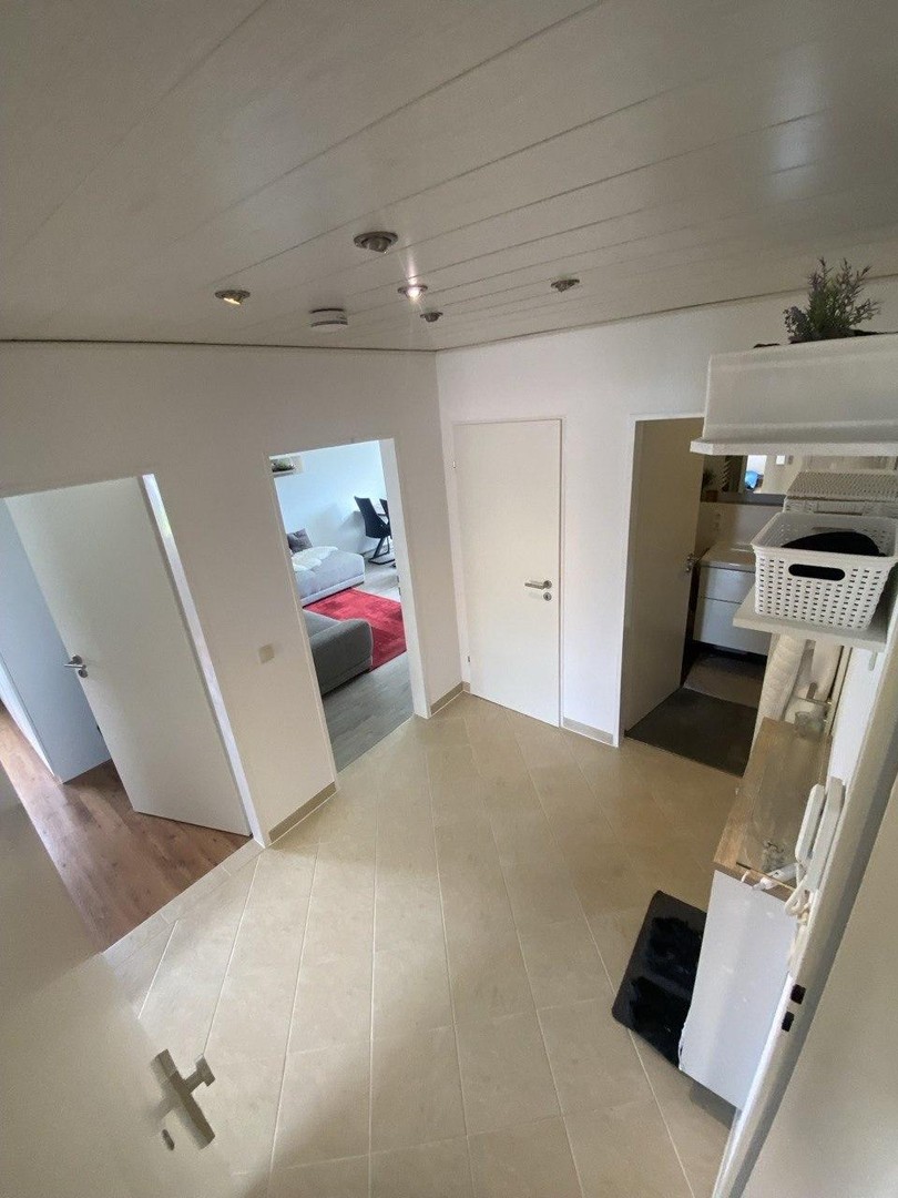 Provisionsfreie helle 3-Zimmer Wohnung mit Balkon – Augsburg – Vorschaubild 2