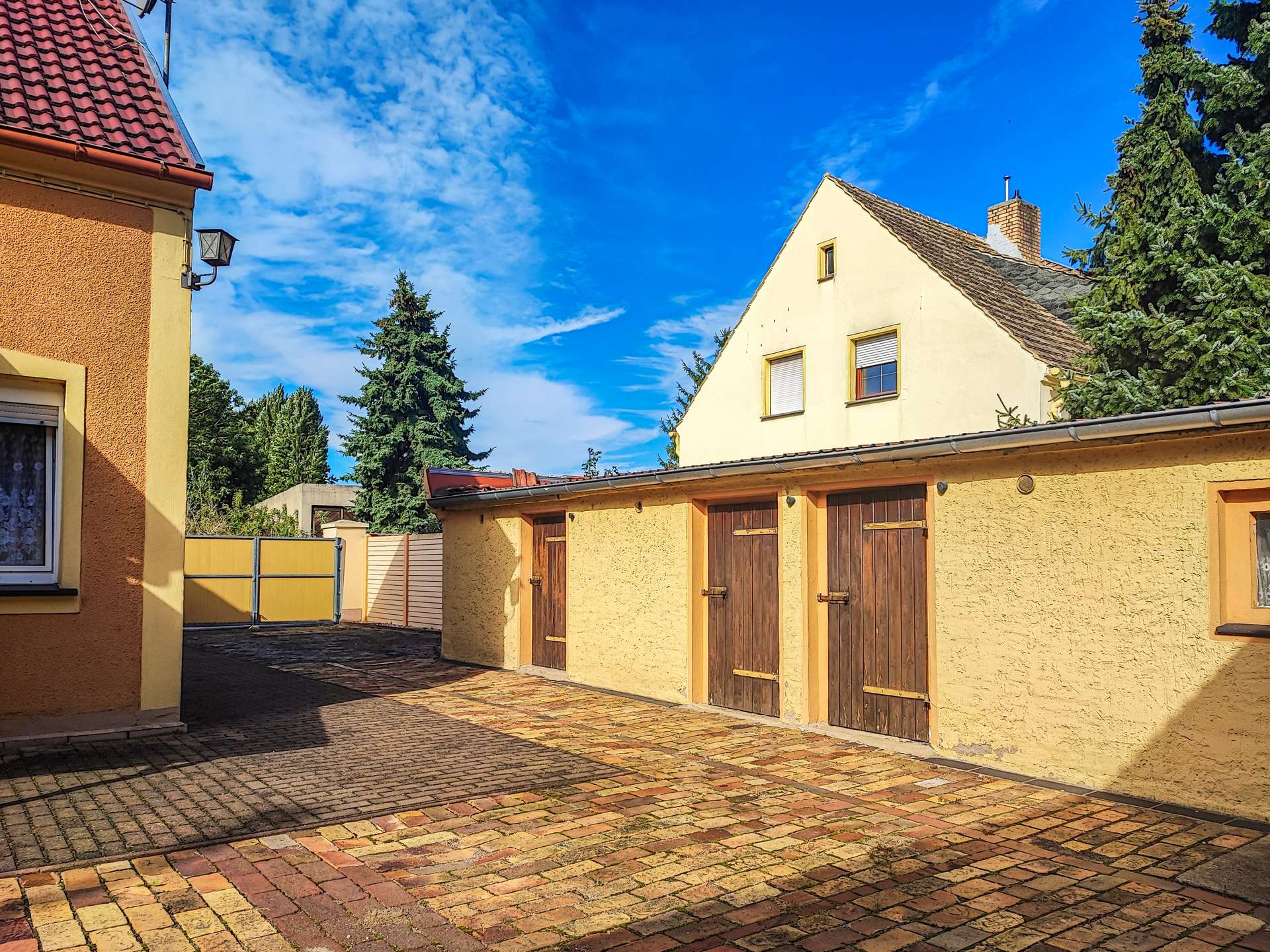 Platz für neue Wohnideen – Haus mit 123m² Wohnfläche, 800m² Grundstück, Scheune und Garage – Muldestausee-Pouch – Vorschaubild 3