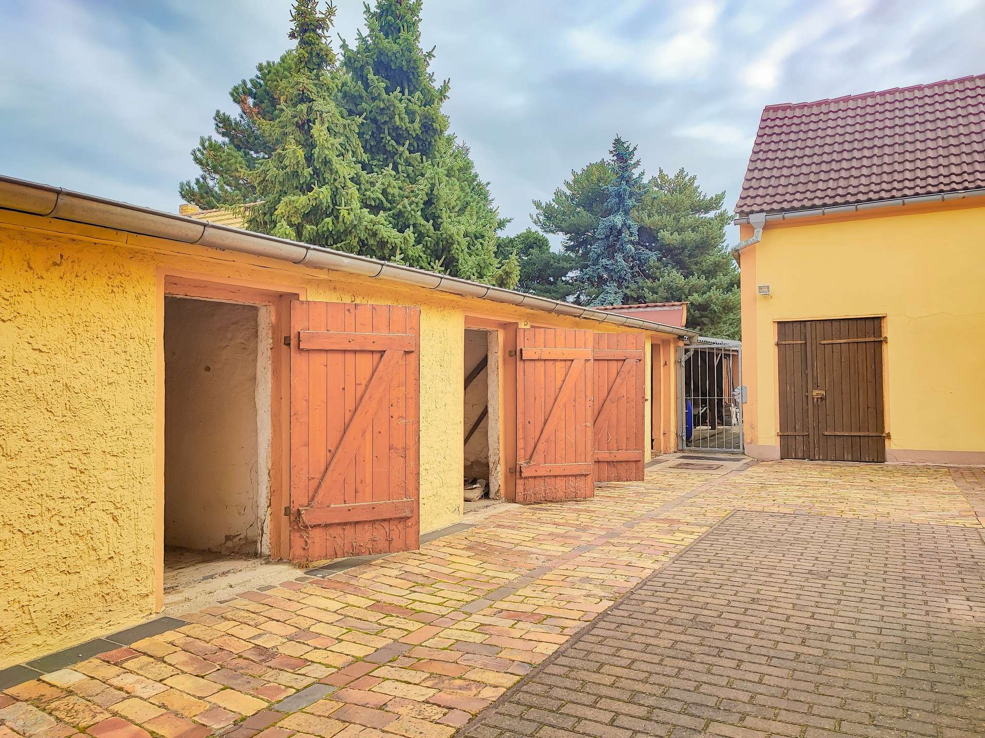 Platz für neue Wohnideen – Haus mit 123m² Wohnfläche, 800m² Grundstück, Scheune und Garage – Muldestausee-Pouch – Vorschaubild 4