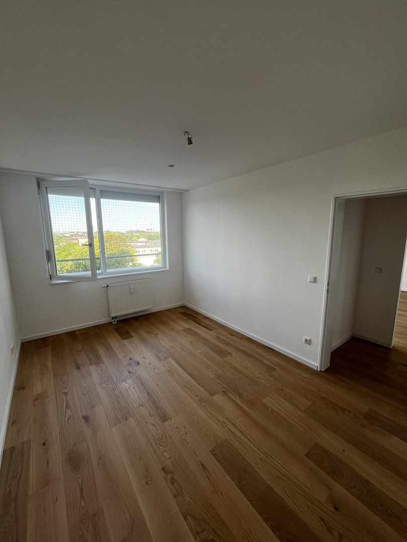 Kernsanierte 2-Zimmer-Wohnung mit Balkon und Weitblick – Augsburg – Vorschaubild 4