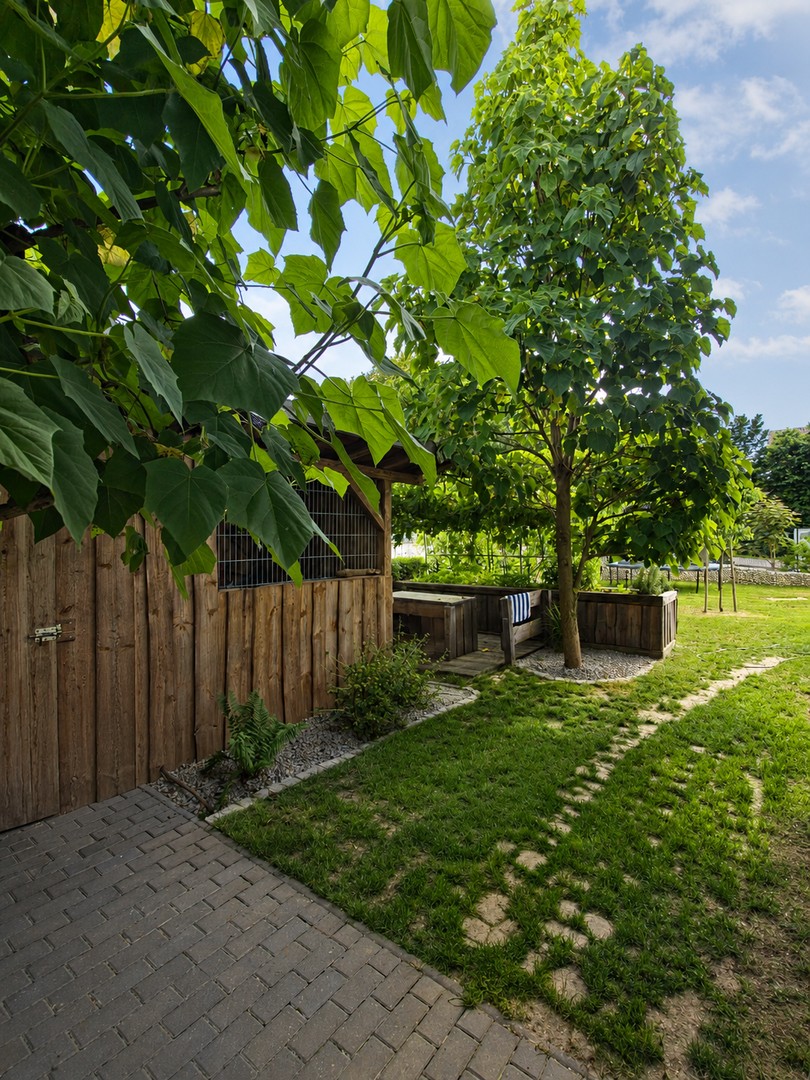 Modernes 217-m²-Familienhaus mit 8 Zimmern, PV-Speicher, Wallbox, Solar & großem Garten – Reisbach – Vorschaubild 6