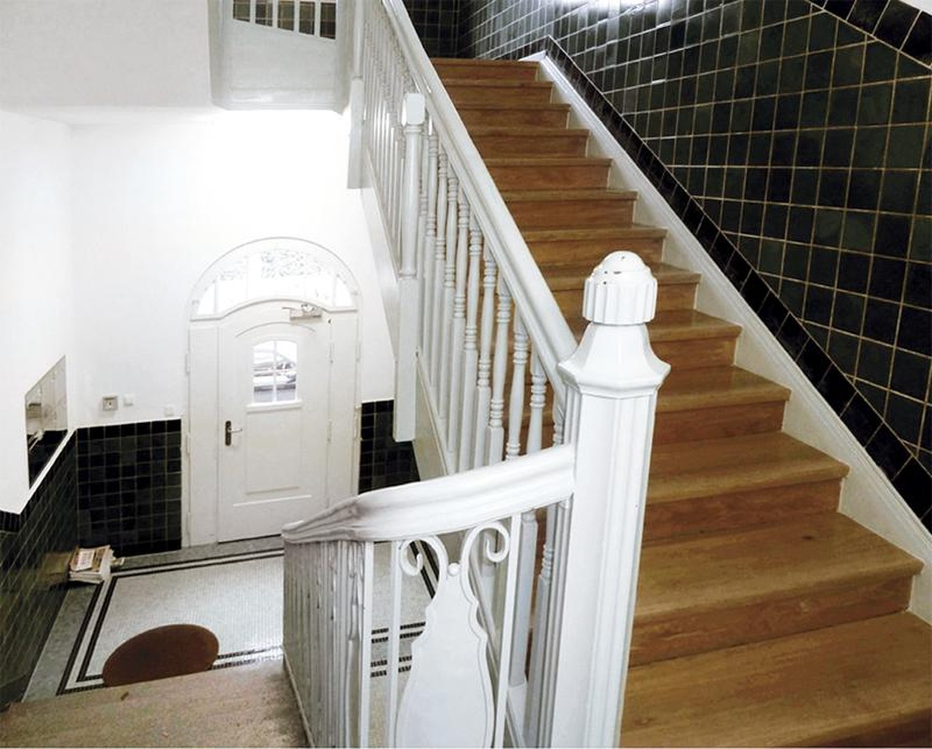 Großzügige 6-Zimmer-Wohnung in einem Gründerzeithaus in der Ludwigsvorstadt – München – Vorschaubild 3