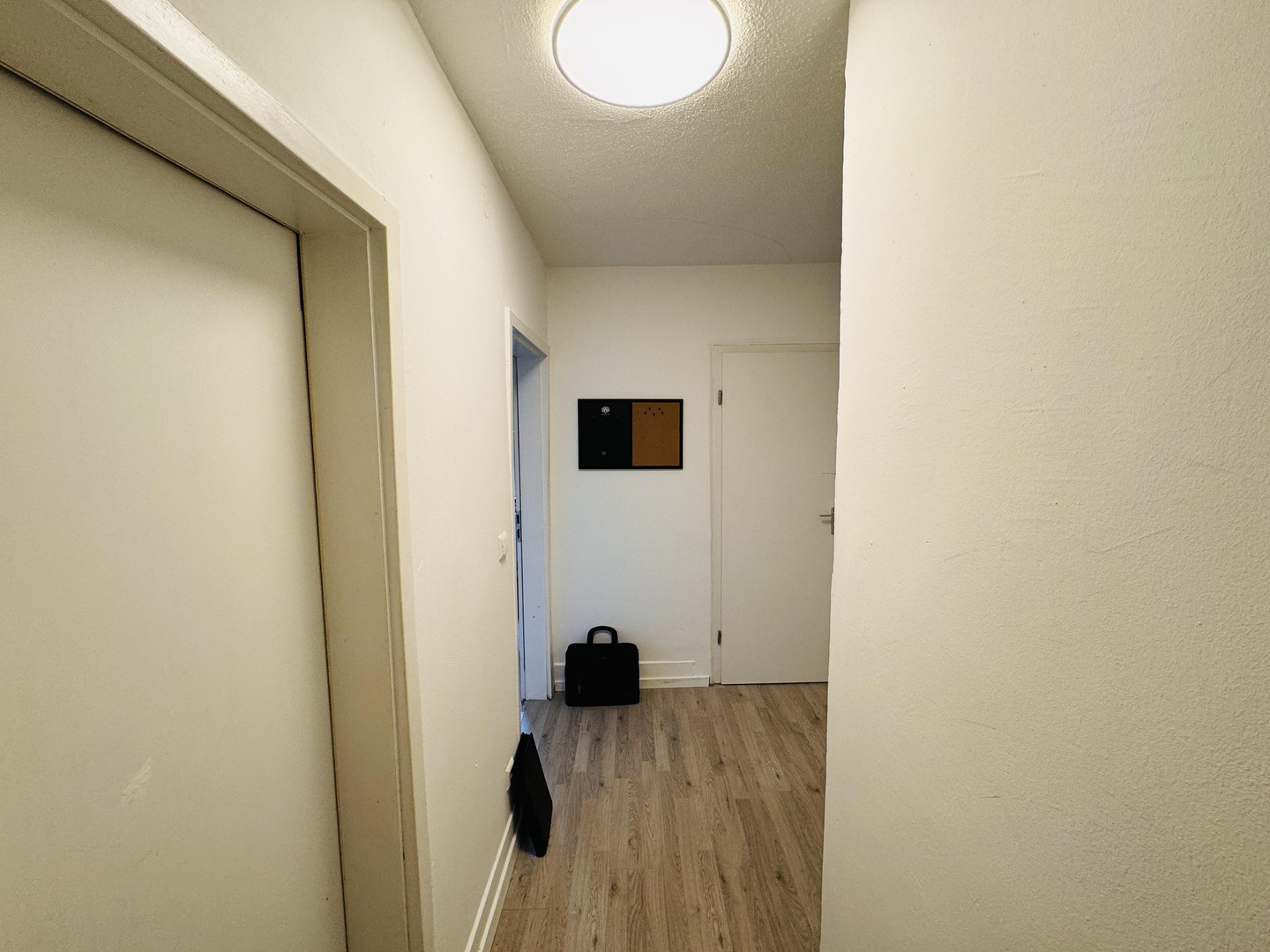 8% Bruttorendite in Stuttgart! Vollvermietetes 5-Zimmer-WG-Investment mit Top-Cashflow – Stuttgart – Vorschaubild 5
