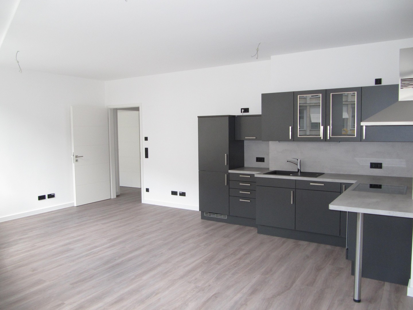Lübeck Innenstadt (Altstadtinsel) Moderne 2 Zimmer-Komfort-Wohnung im Herzen von Lübeck – Lübeck – Vorschaubild 2