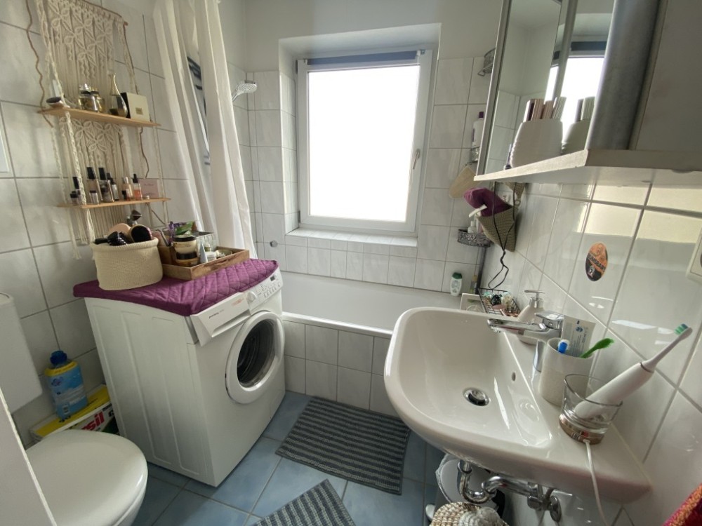 Modernisierte Wohnung mit 2 Balkonen – Nürnberg – Vorschaubild 5