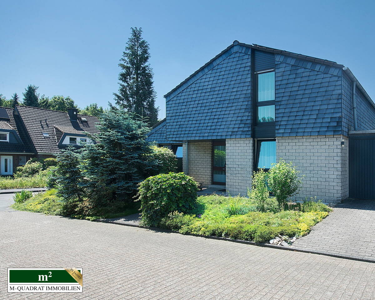 Familienidylle in Bestlage von Gräfrath! – 42653 Solingen – Bild 1 von 22
