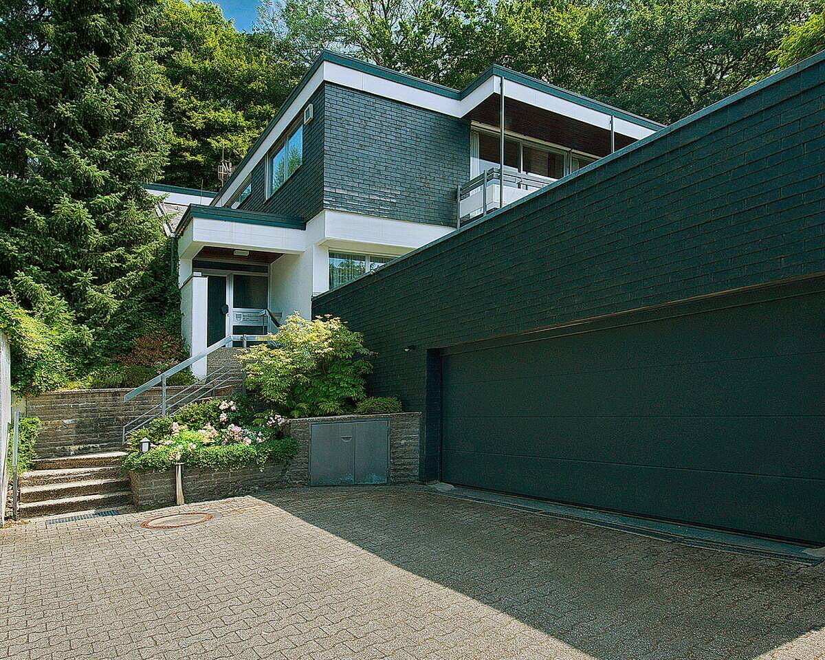Bauhaus-Architektur in traumhafter Naturlage – Exklusives Wohnen am Schellberger Weg – Solingen – Vorschaubild 2