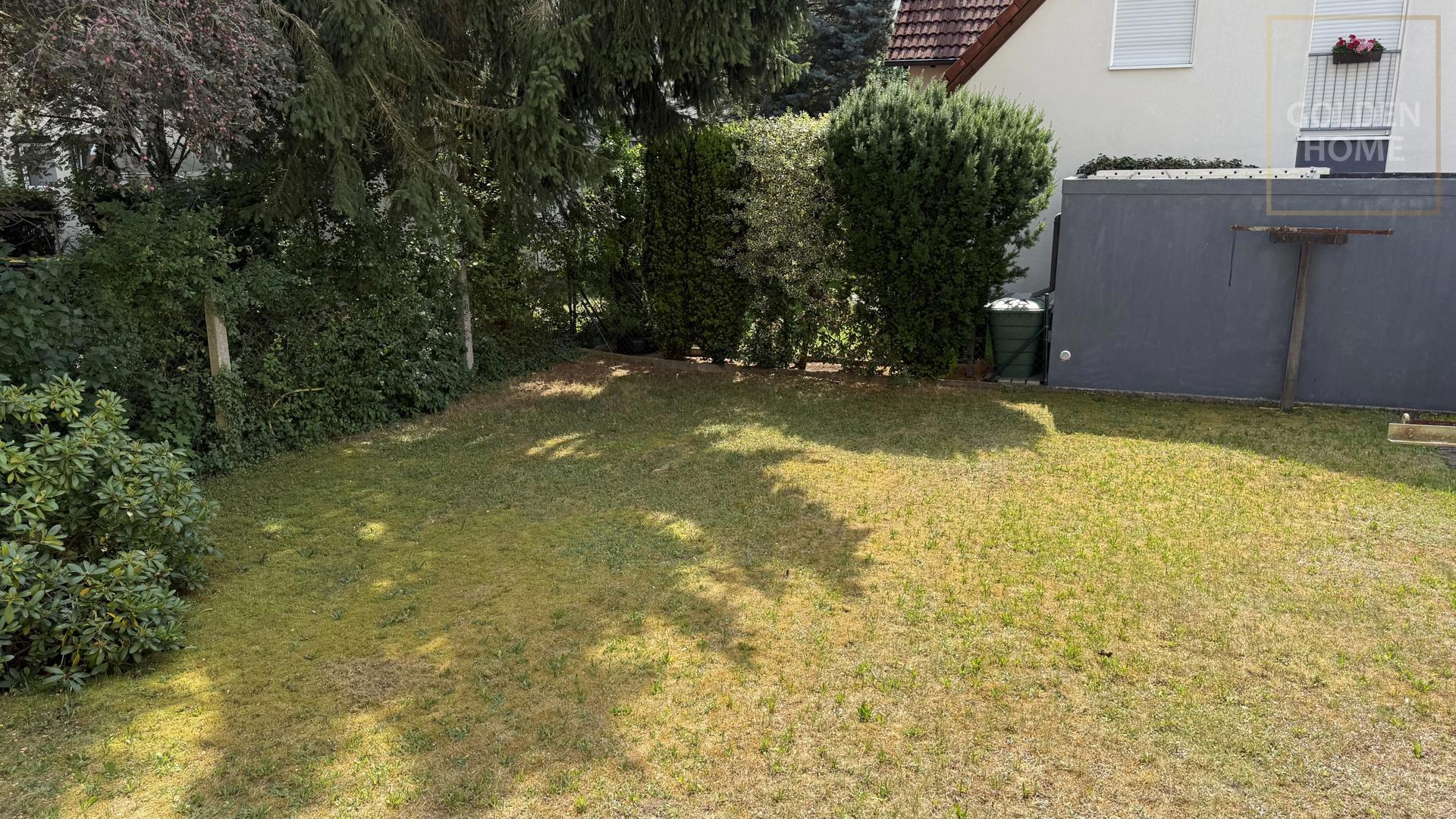 Freistehendes Zweifamilienhaus mit Garten, zwei Garagen & großem Potenzial – Nürnberg – Vorschaubild 10