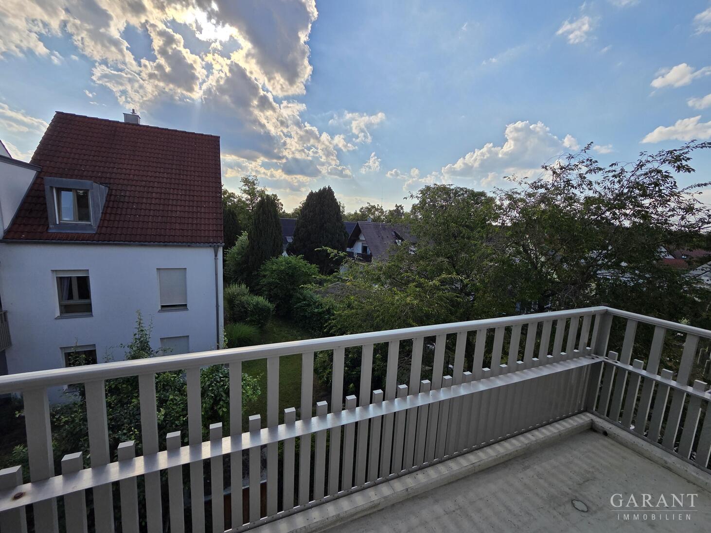 Wohnen, wo andere Erholung suchen: Charmante sanierte 3 Zimmer-Oase am Wertachpark Augsburg – Augsburg – Vorschaubild 6