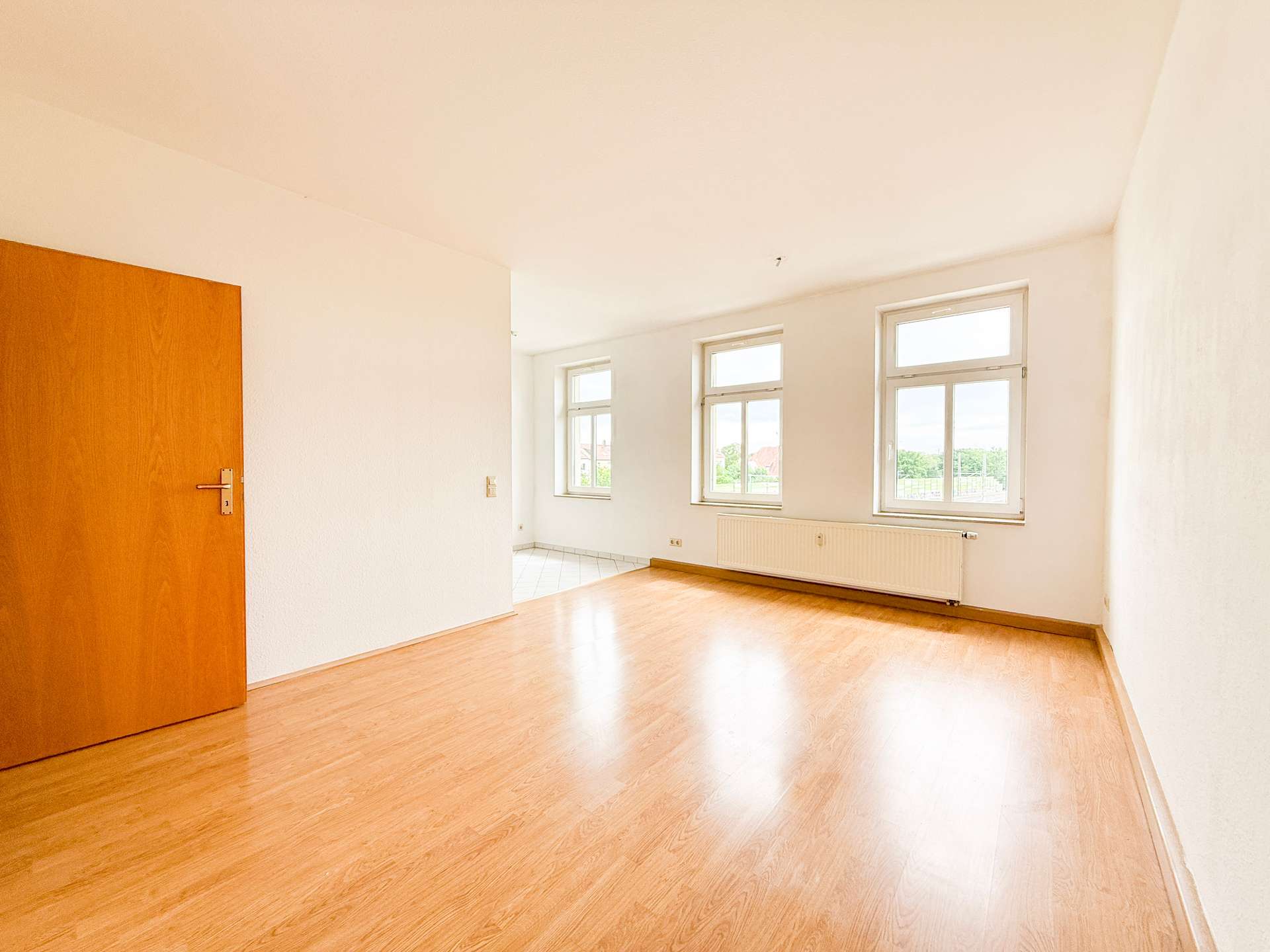 sofort bezugsfrei | Aufzug | Tageslichtbad | Kellerabteil – Leipzig – Vorschaubild 2