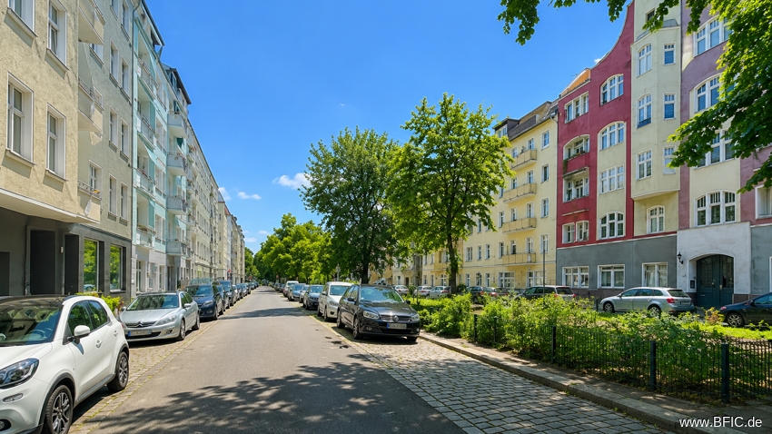 Bezugsfreies, großzügiges Altbau-Apartment im aufstrebenden Afrikanischen Viertel – Berlin Wedding – Vorschaubild 13