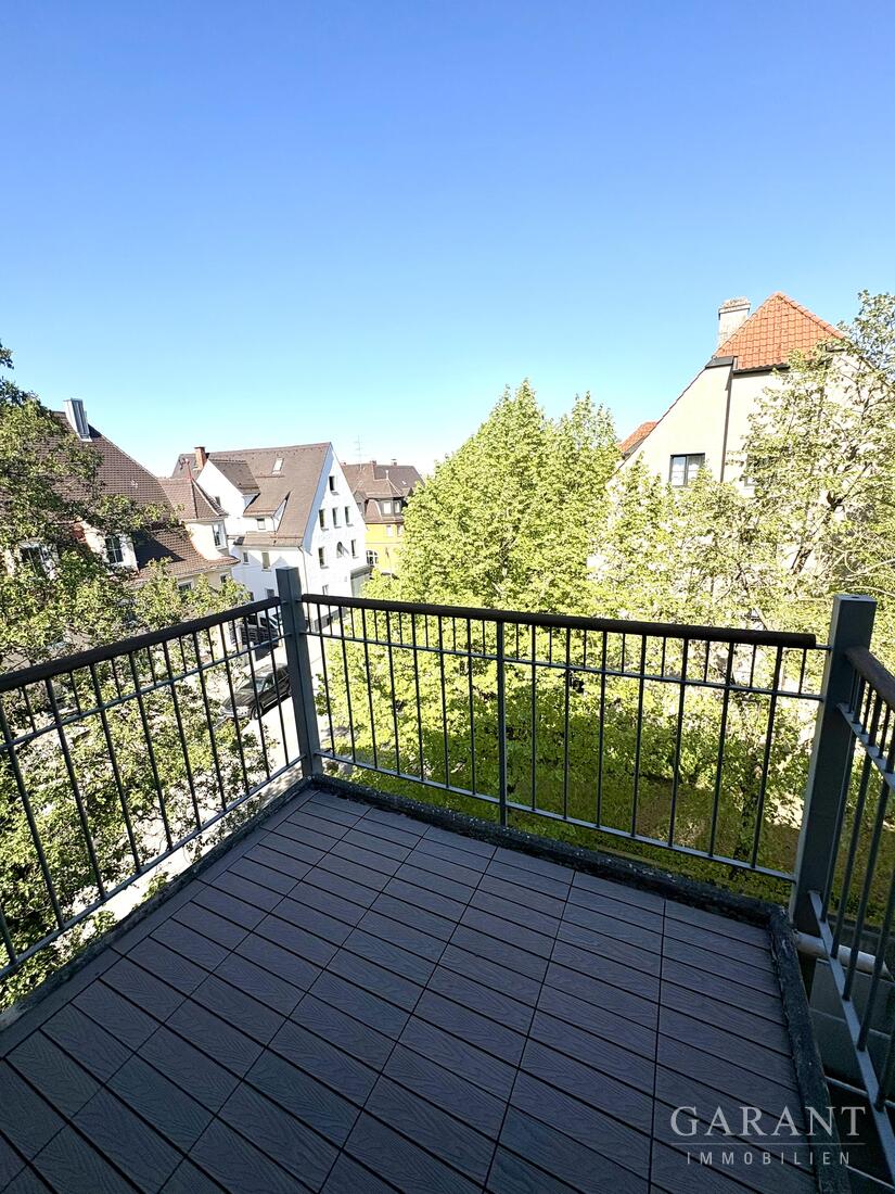 Ein Ort zum Wohlfühlen - Traumhaft helle Maisonettewohnung mit Balkon und großzügigem Wohnambiente – Augsburg – Vorschaubild 9