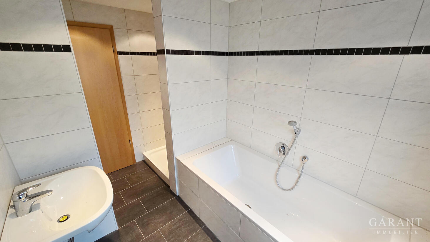 Zweifamilienhaus mit zusätzlichem Baugrundstück in Stuttgart-Rohracker! – 70329 Stuttgart – Vorschaubild 10
