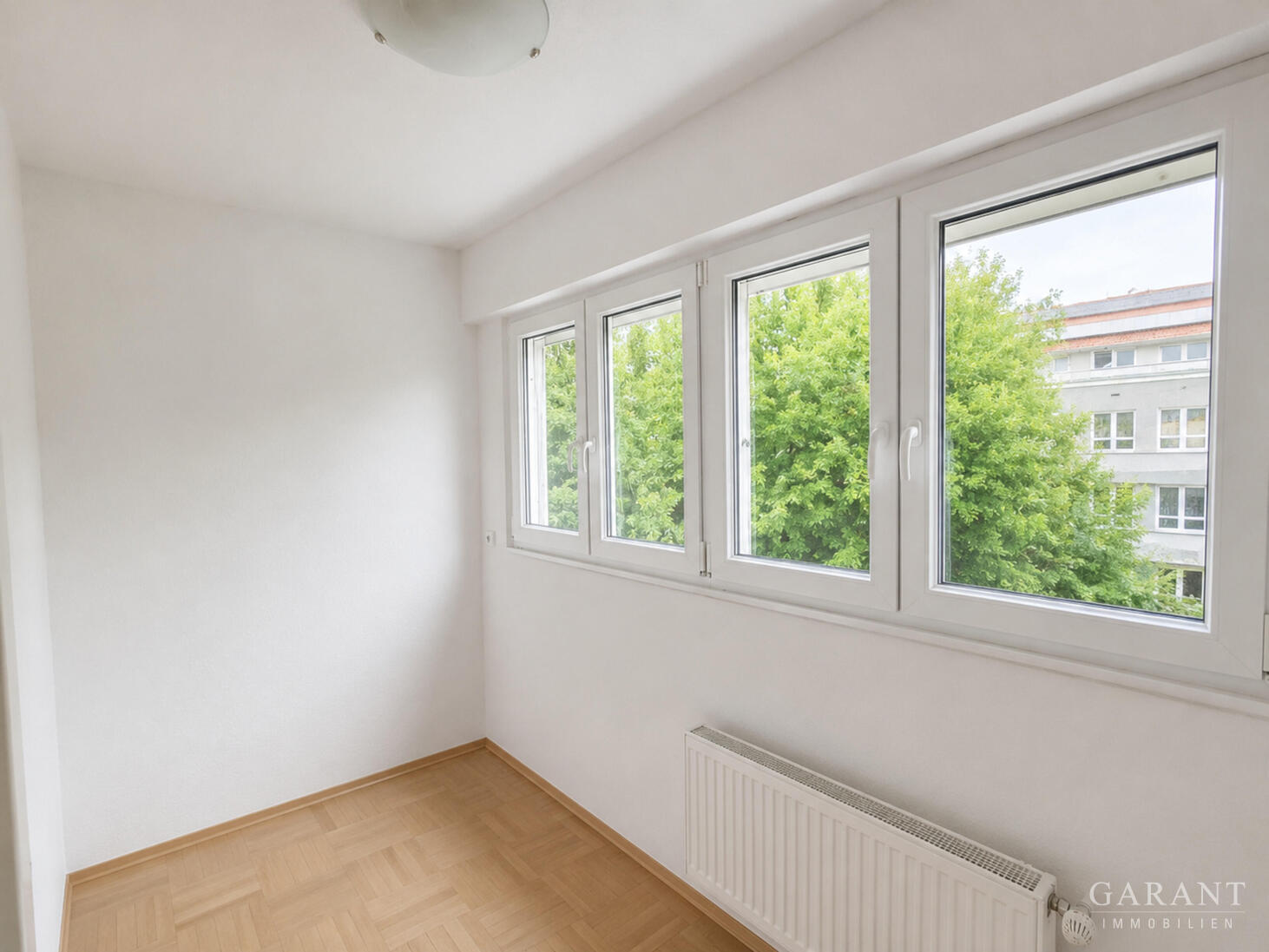 Einzigartige 2 Zimmer-Wohnung in Stuttgart-Degerloch! – 70597 Stuttgart – Vorschaubild 4