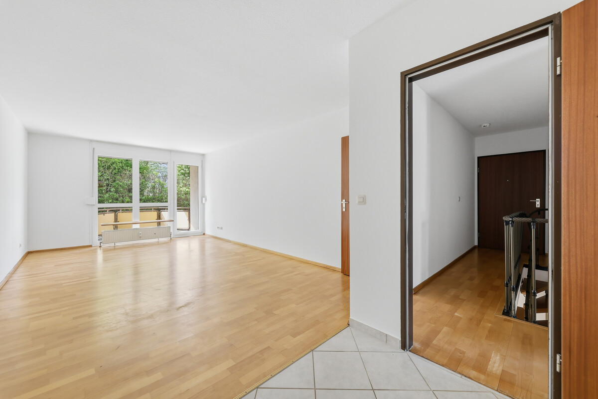 115 m² Wohn-/Nutzfläche - Einladende 2,5-Zimmer-Maisonettewohnung mit großzügigem hellem Hobbyraum – 80997 München / Allach-Untermenzing – Vorschaubild 2