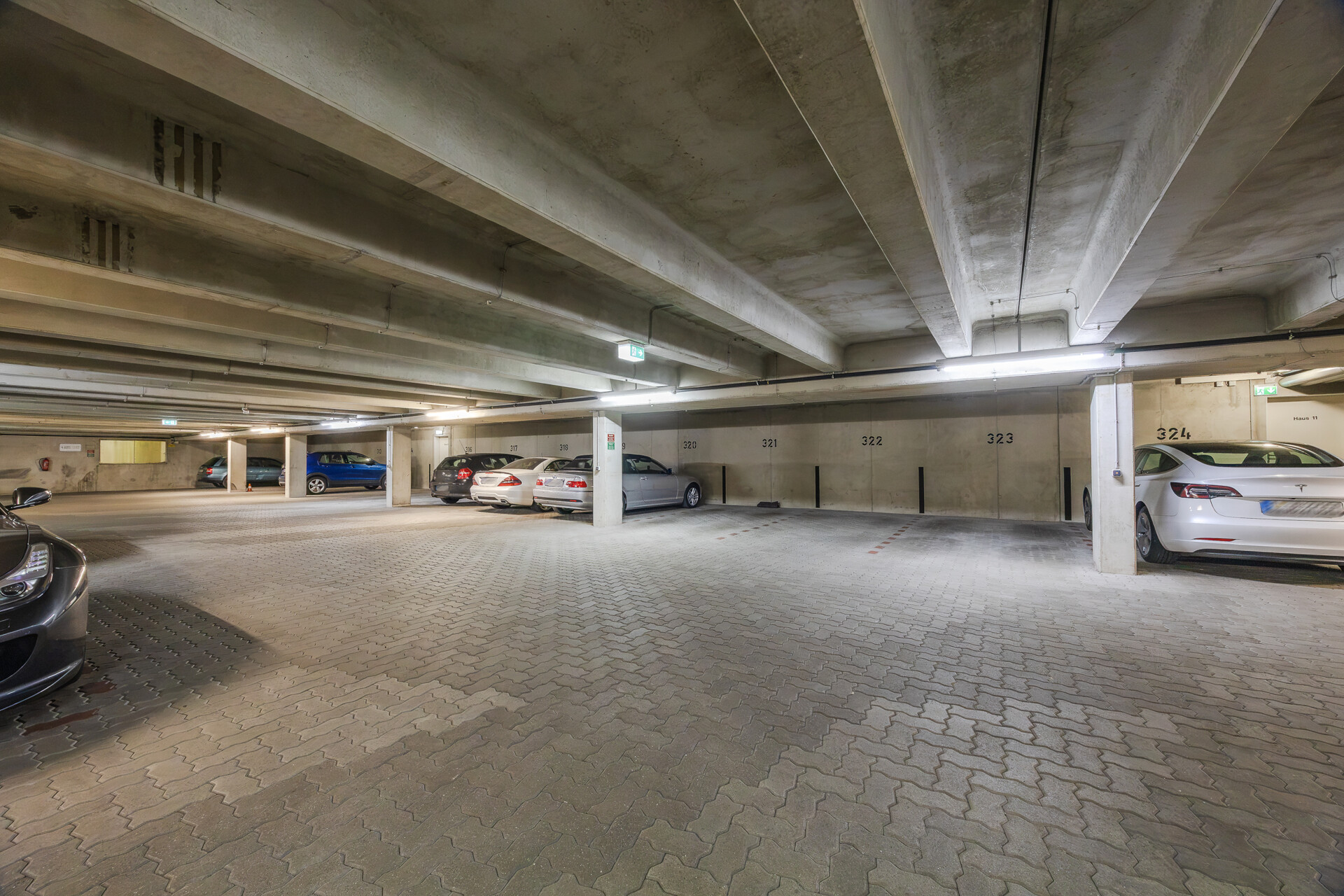 Parklage Bogenhausen, Bj. 2001, 8 m² W-Blk., Erbpacht - Bes. Sa. 8.8. – 81927 München – Vorschaubild 20