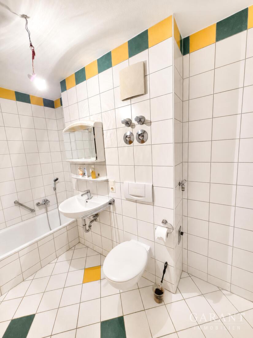 Attraktive, renovierte Ergeschosswohnung mit Tiefgarage in Top-Lage nahe Uni / FOS /BOS – 93053 Regensburg – Vorschaubild 6