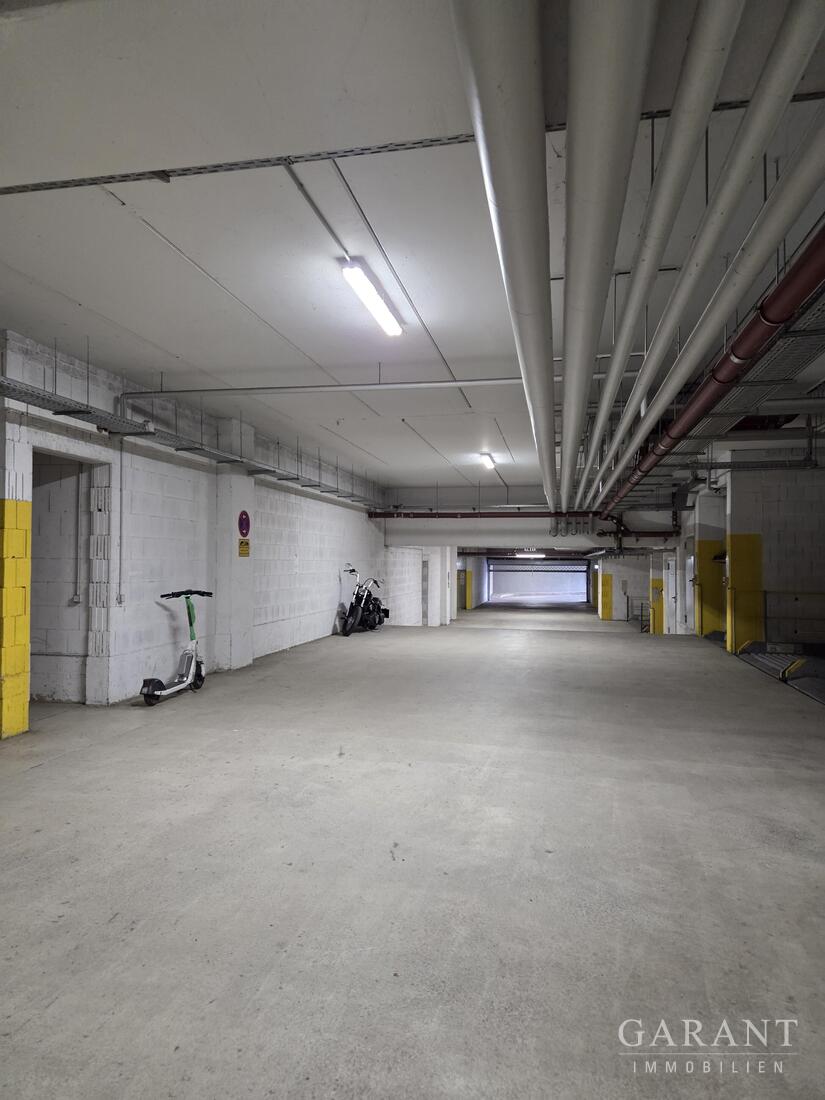 Attraktive, renovierte Ergeschosswohnung mit Tiefgarage in Top-Lage nahe Uni / FOS /BOS – 93053 Regensburg – Vorschaubild 7