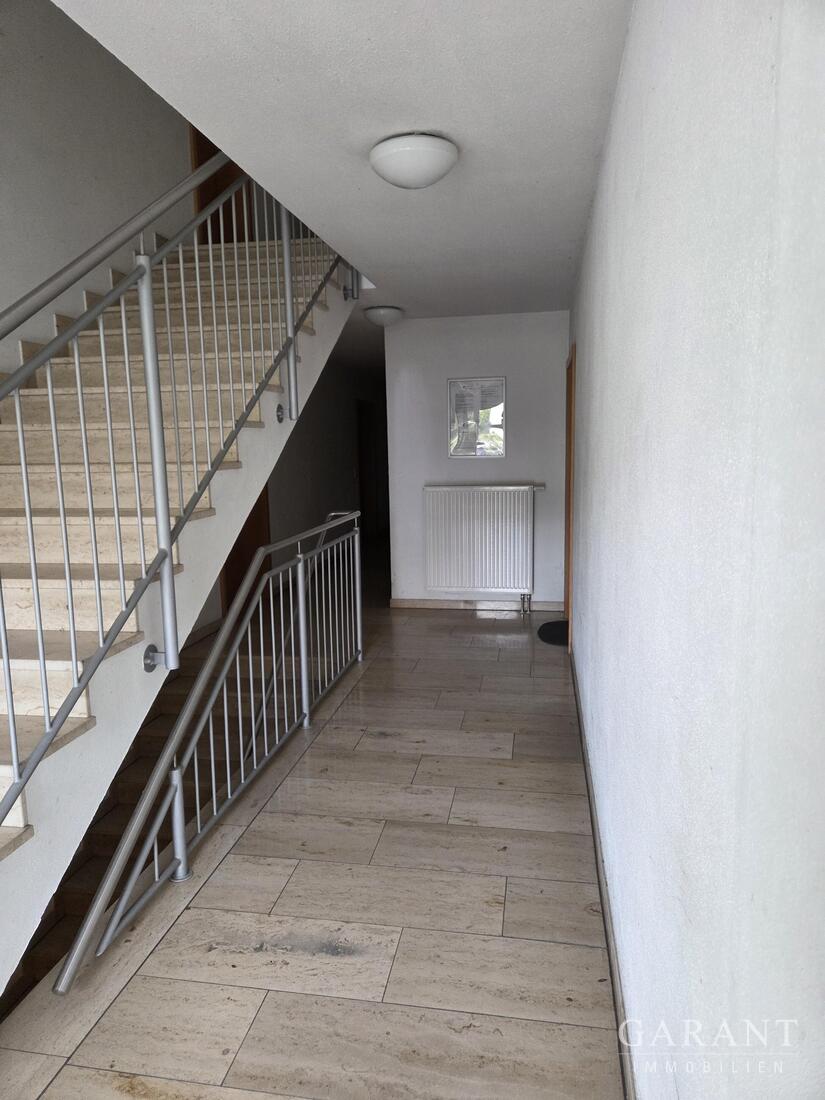 Attraktive, renovierte Ergeschosswohnung mit Tiefgarage in Top-Lage nahe Uni / FOS /BOS – 93053 Regensburg – Vorschaubild 8