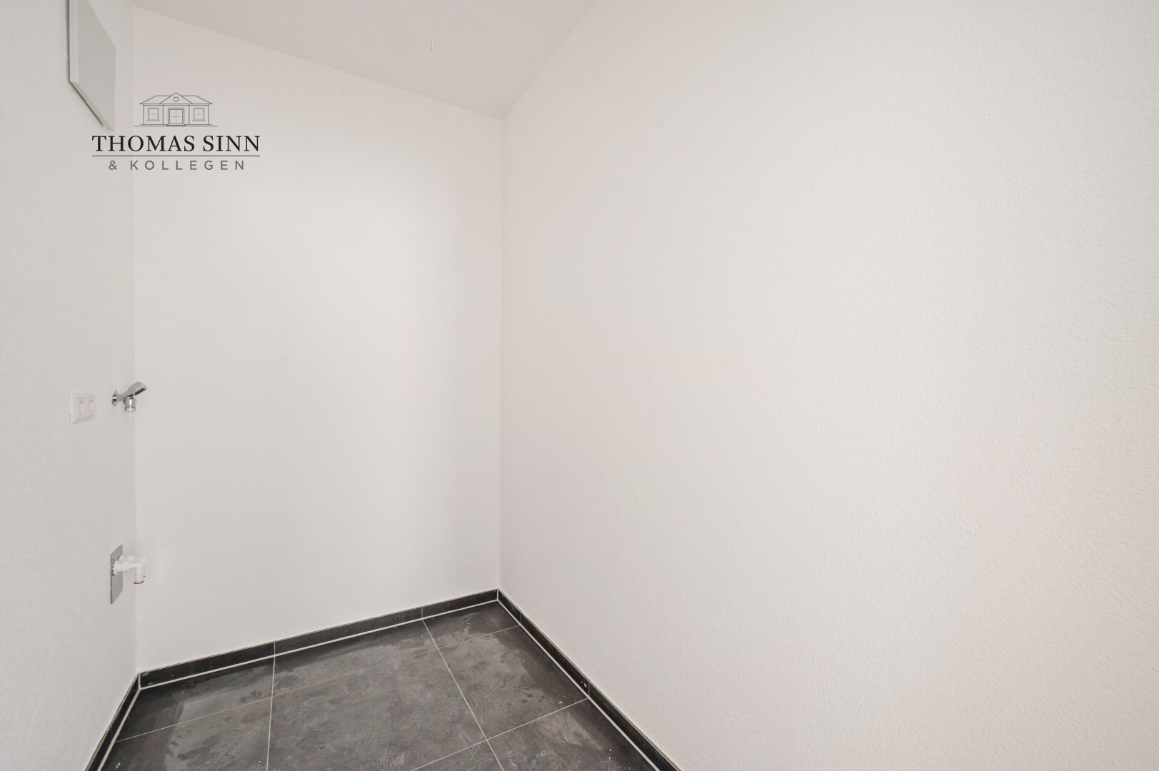 Helle 3,5-Zimmer Wohnung im 1. OG mit Stellplatz – modernes Wohnen trifft auf einzigartiges Fachwerk – 74670 Forchtenberg / Sindringen – Vorschaubild 5