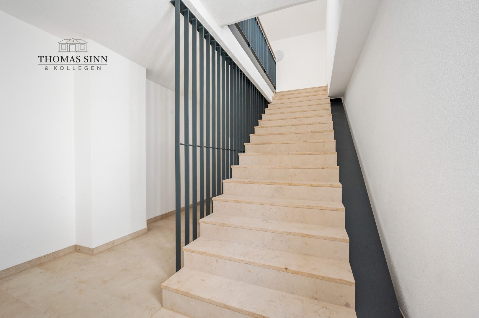 Helle 3,5-Zimmer Wohnung im 1. OG mit Stellplatz – modernes Wohnen trifft auf einzigartiges Fachwerk – 74670 Forchtenberg / Sindringen – Vorschaubild 11