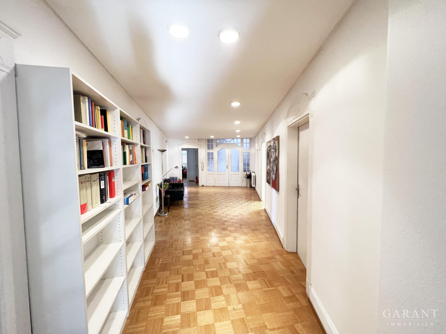 * Charmante 8 Zimmer-Wohnung im Jugendstilhaus mit vielseitiger Nutzungsmöglichkeit * – 70180 Stuttgart – Vorschaubild 5