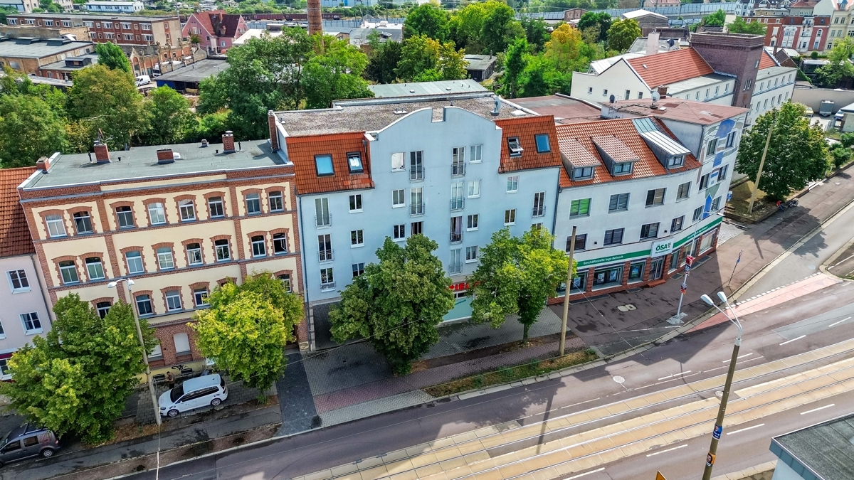Ruhige 2-Zimmer-Wohnung mit Einbauküche – attraktive Kapitalanlage in Halle-Ammendorf! – 6132 Halle / Ammendorf – Bild 1 von 11