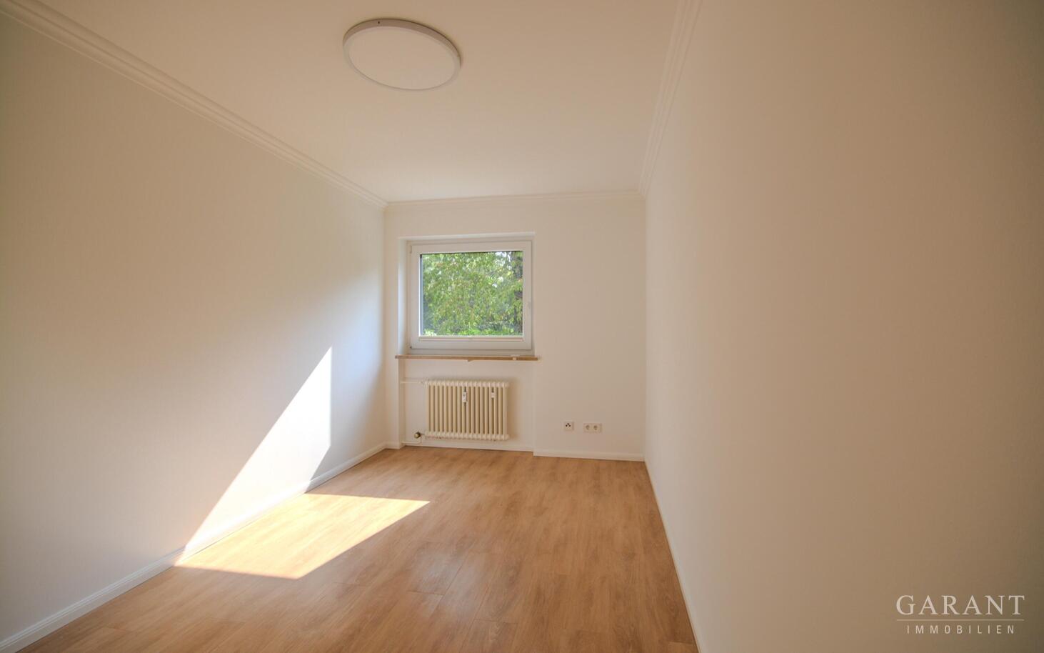 Einziehen und wohlfühlen - Exklusive 3,5 Zimmer-Wohnung in begehrter Wohnlage – 81735 München – Vorschaubild 6