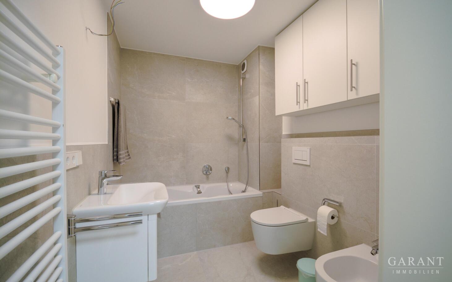 Einziehen und wohlfühlen - Exklusive 3,5 Zimmer-Wohnung in begehrter Wohnlage – 81735 München – Vorschaubild 7