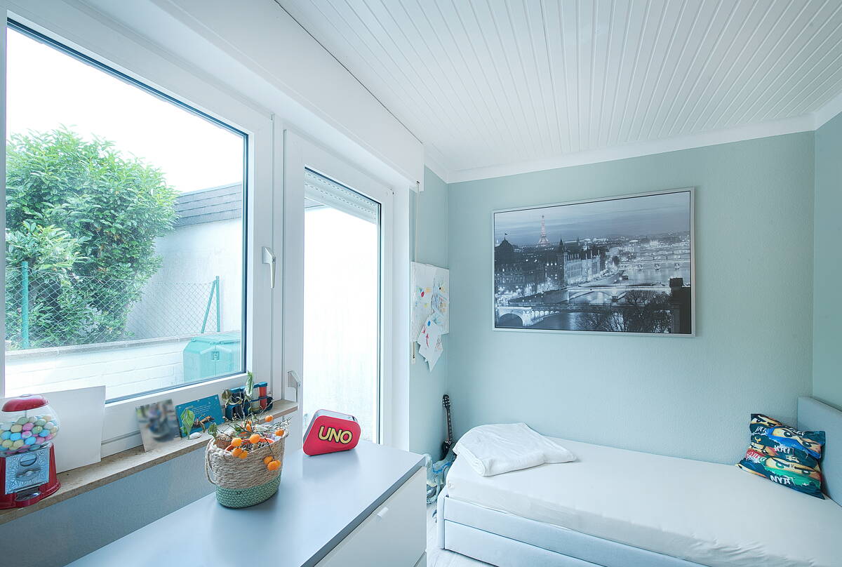 Modernisierter Bungalow mit Einliegerwohnung, viel Privatsphäre und idyllischem Grundstück – 42651 Solingen – Vorschaubild 5