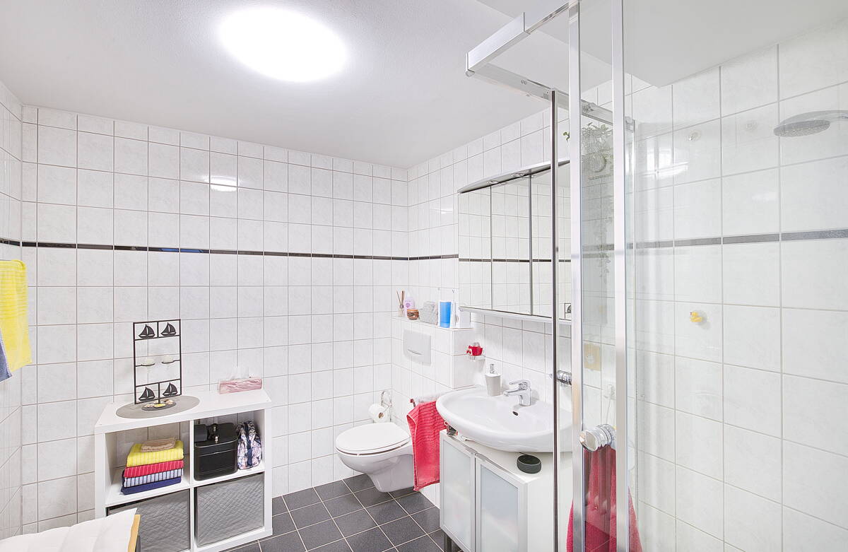 Modernisierter Bungalow mit Einliegerwohnung, viel Privatsphäre und idyllischem Grundstück – 42651 Solingen – Vorschaubild 14