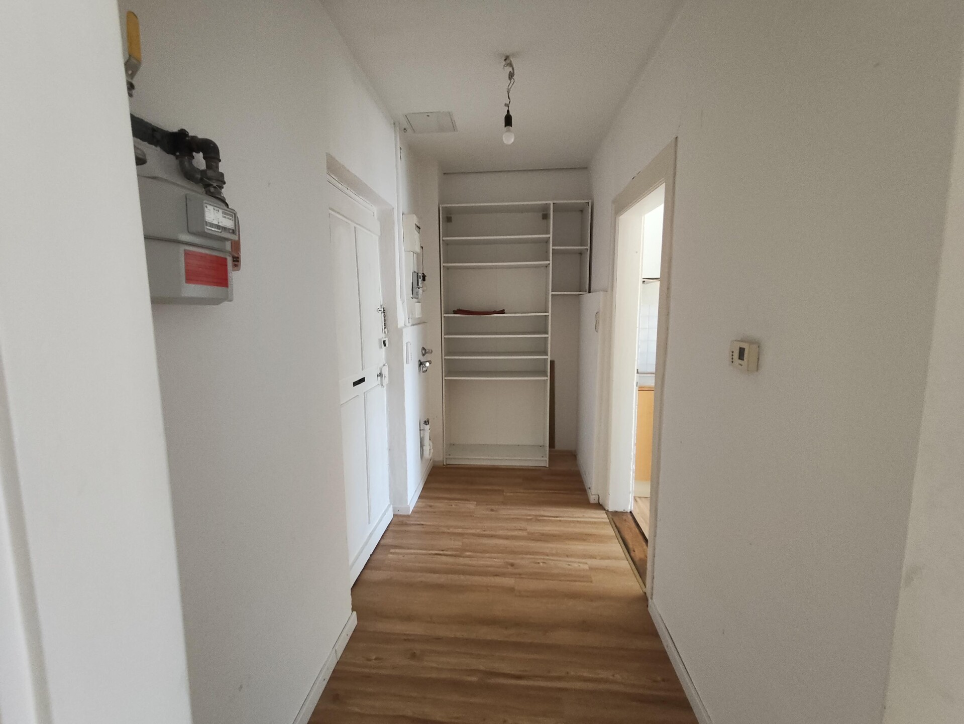 Altbauwohnung in Neuhausen, teilweise renovierungsbedürftig - BES am FR 14.08. n. ind. Vereinb. – 80637 München – Vorschaubild 4