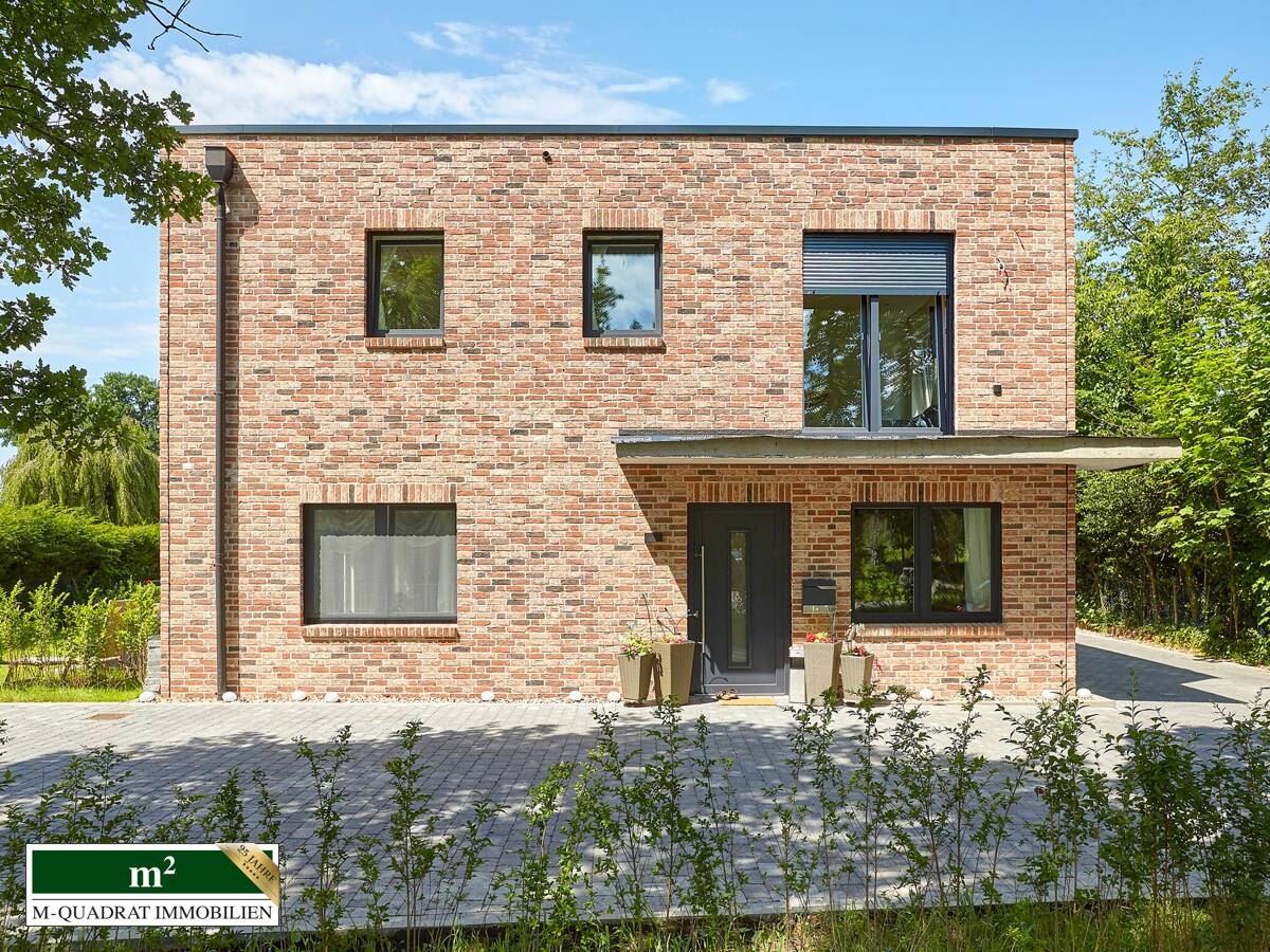 Exklusiver Wohntraum mit PV-Anlage und SmartHome – – 25479 Ellerau – Bild 1 von 19