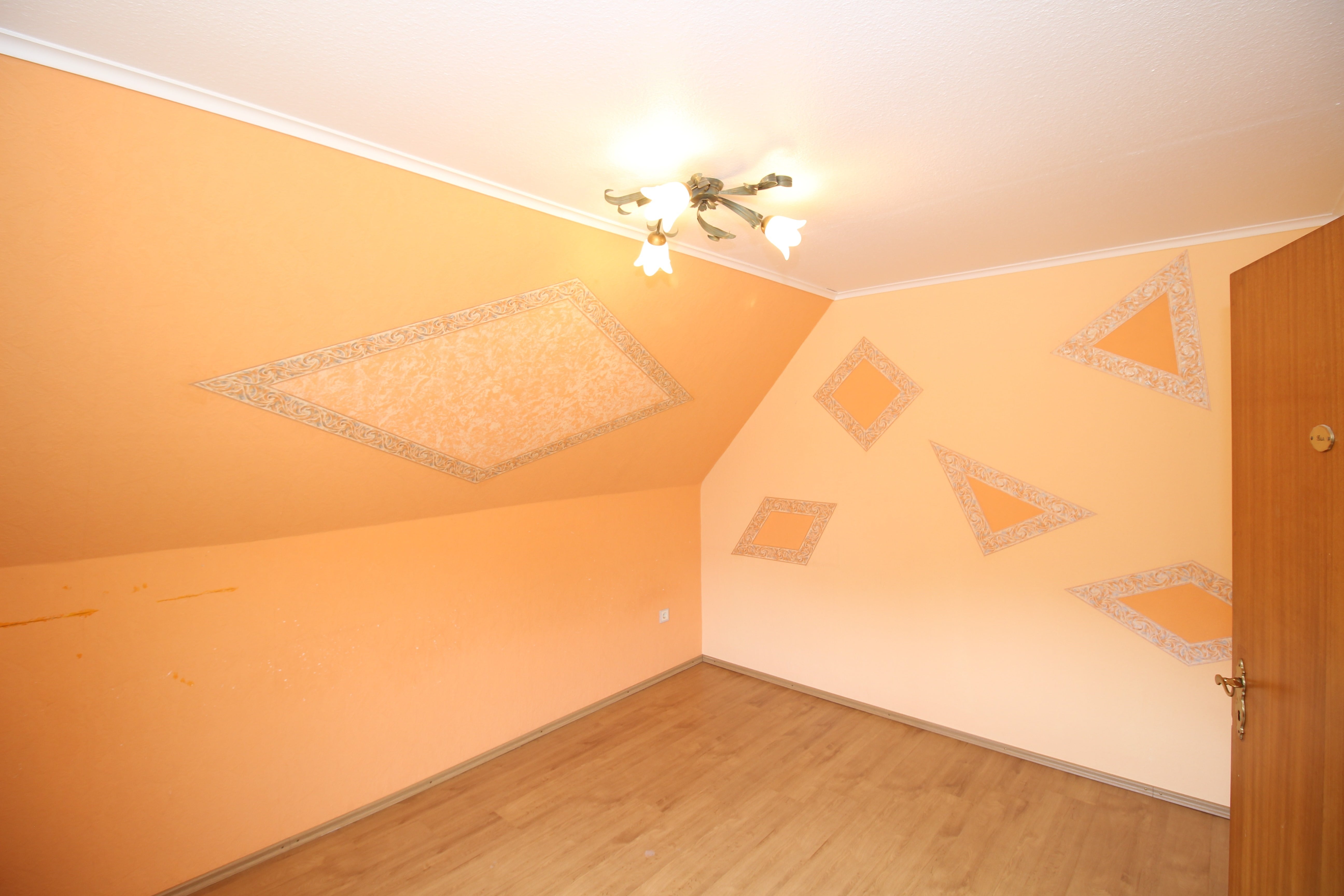 Einfamilienhaus mit Garage, 3 Pkw-Stellplätzen und Terrasse in Kropp – 24848 Kropp – Vorschaubild 14