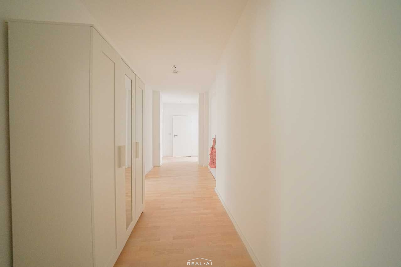 Stilvolle 3-Zimmer-Altbauwohnung in zentraler Lage von Pempelfort mit EBK – 40477 Düsseldorf – Vorschaubild 9
