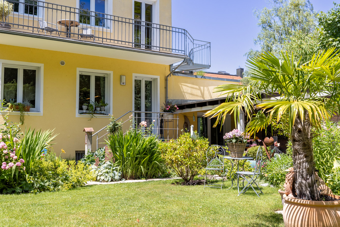 Ein zauberhaftes und vielseitiges Haus in Spitzenlage direkt am Grüngürtel und Engl. Garten – 80805 München – Vorschaubild 4