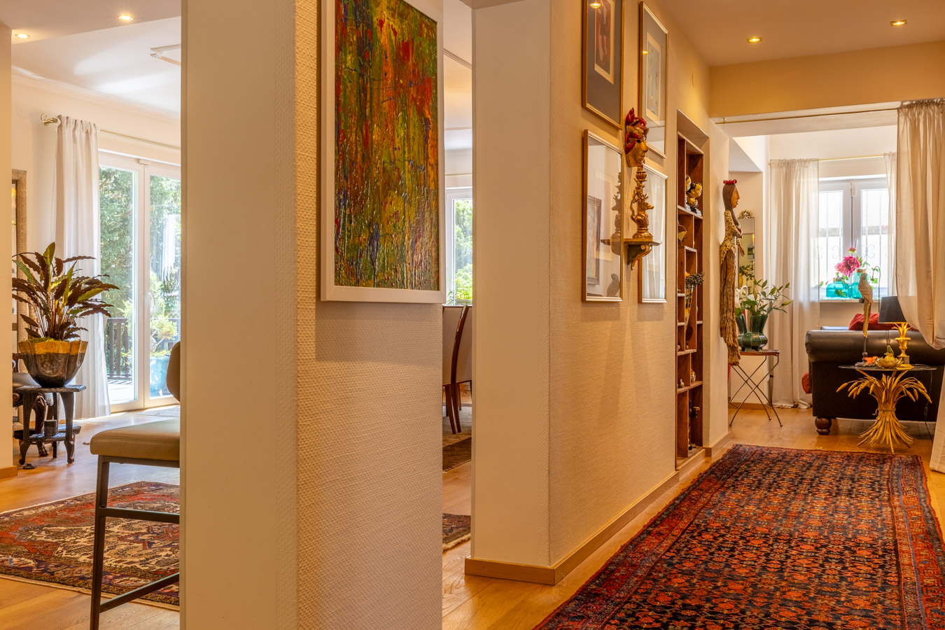 Ein zauberhaftes und vielseitiges Haus in Spitzenlage direkt am Grüngürtel und Engl. Garten – 80805 München – Vorschaubild 11