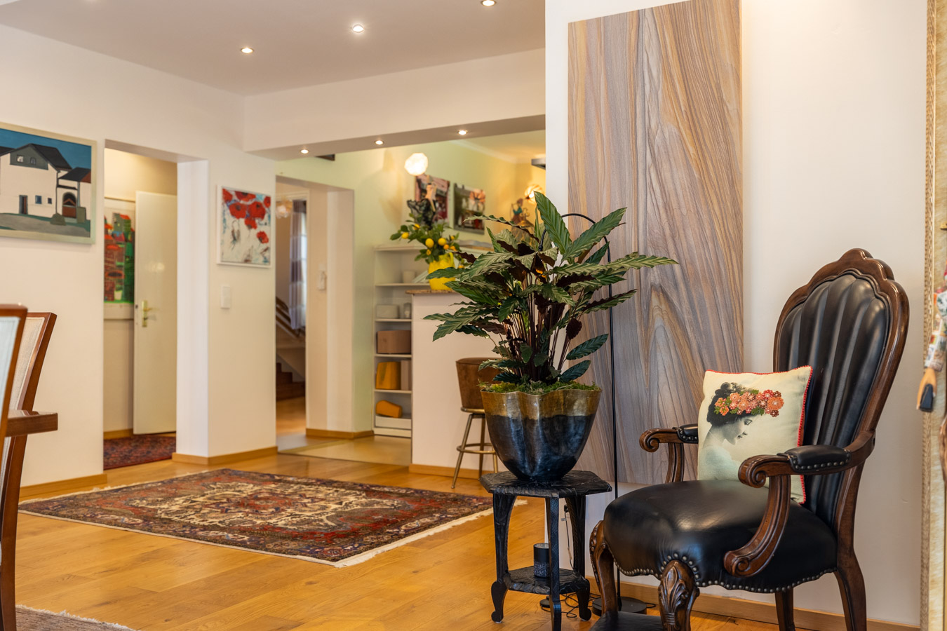 Ein zauberhaftes und vielseitiges Haus in Spitzenlage direkt am Grüngürtel und Engl. Garten – 80805 München – Vorschaubild 18