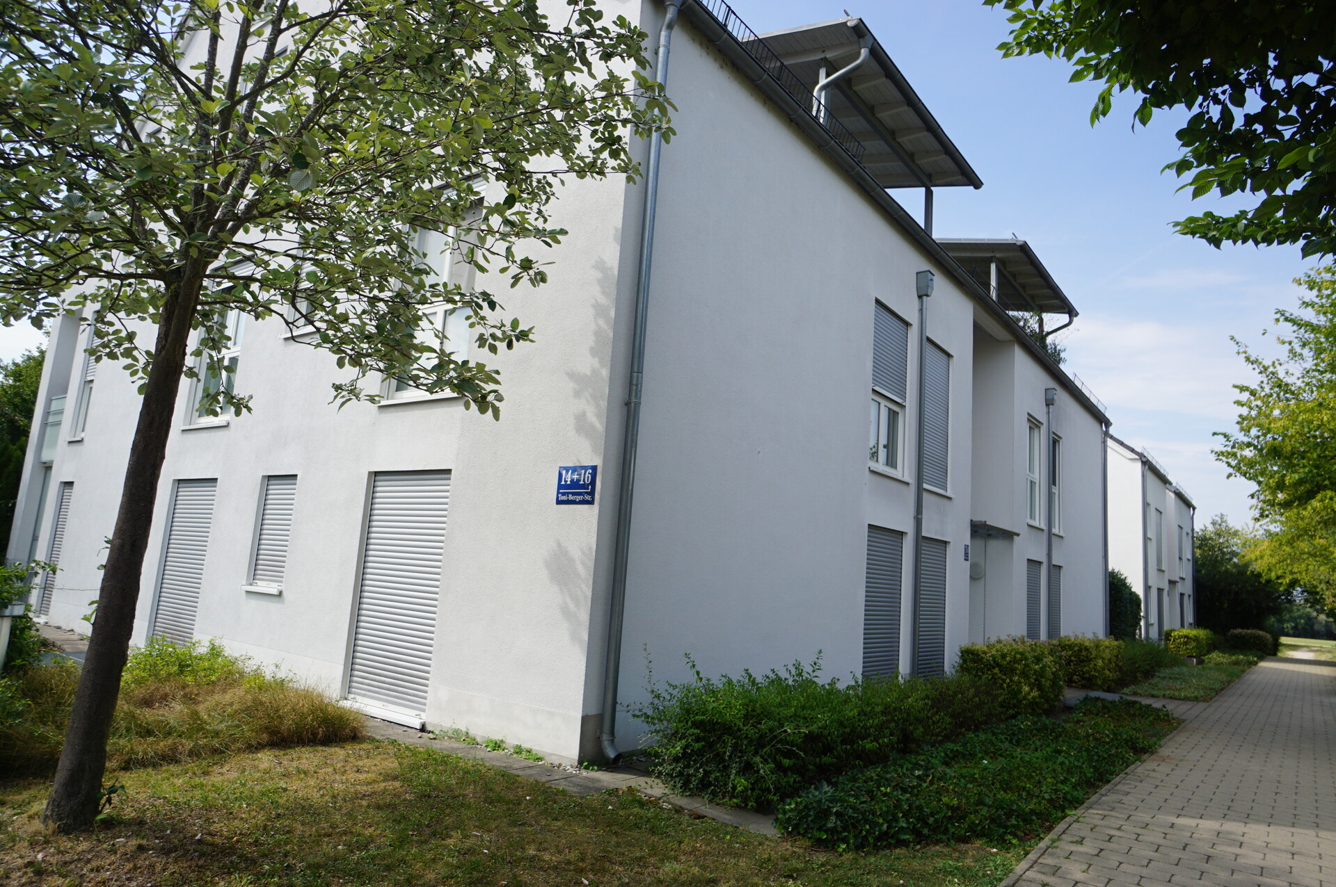 Bj. 2012 - Ruhig und grün am Stadtrand, Westblk. ohne Gegenüber, Bes. SA 22.08. n. Vereinbg. – 81249 München / Lochhausen – Vorschaubild 3