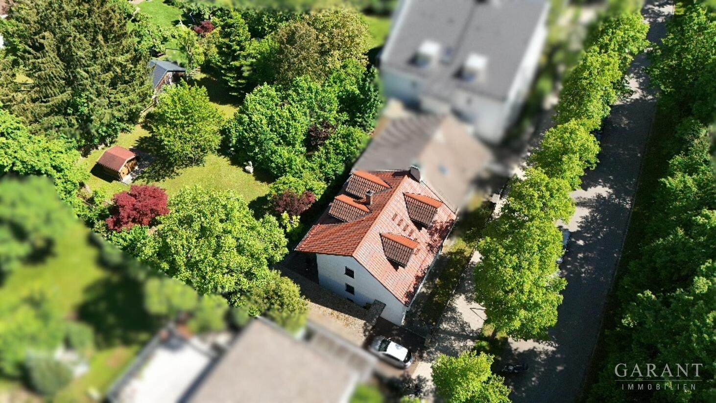 Freistehendes Einfamilienreiheneckhaus auf großzügigem Grundstück mit Entwicklungspotenzial – 81379 München – Vorschaubild 7