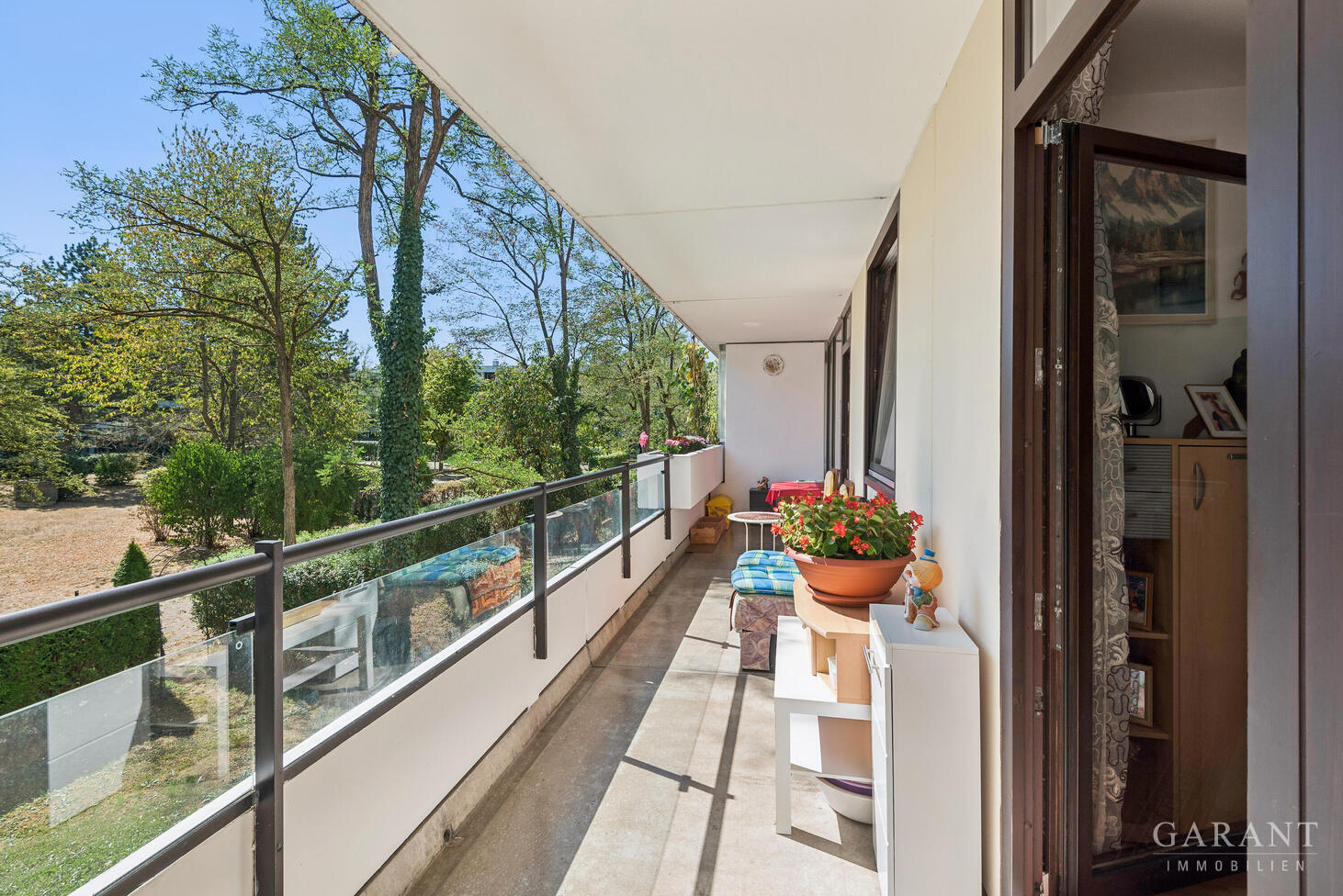 Vermietete 2-Zimmer-Wohnung mit großzügigem Süd/Ost-Balkon und Tiefgaragenstellplatz – 81739 München – Vorschaubild 7