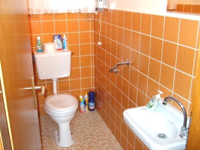 SEP. GÄSTE-WC -IM WOHNHAUS !!