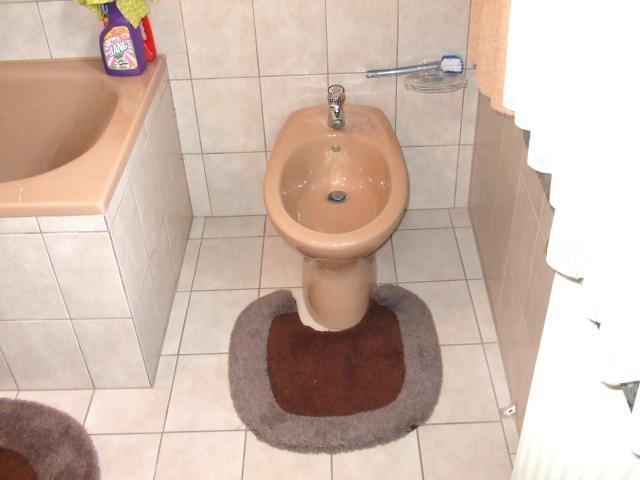 WANNEN/DUSCH- BAD MIT BIDET !!