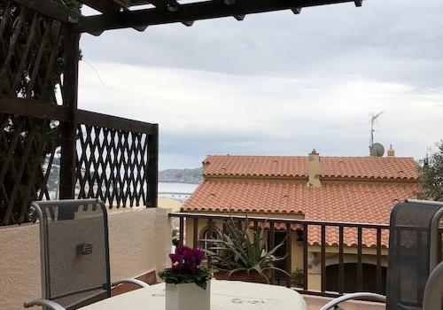 Überdachter Freisitz auf Wohnzimmerebene